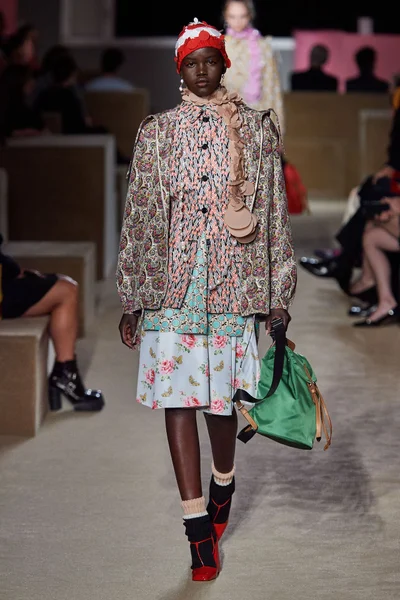 Look 34